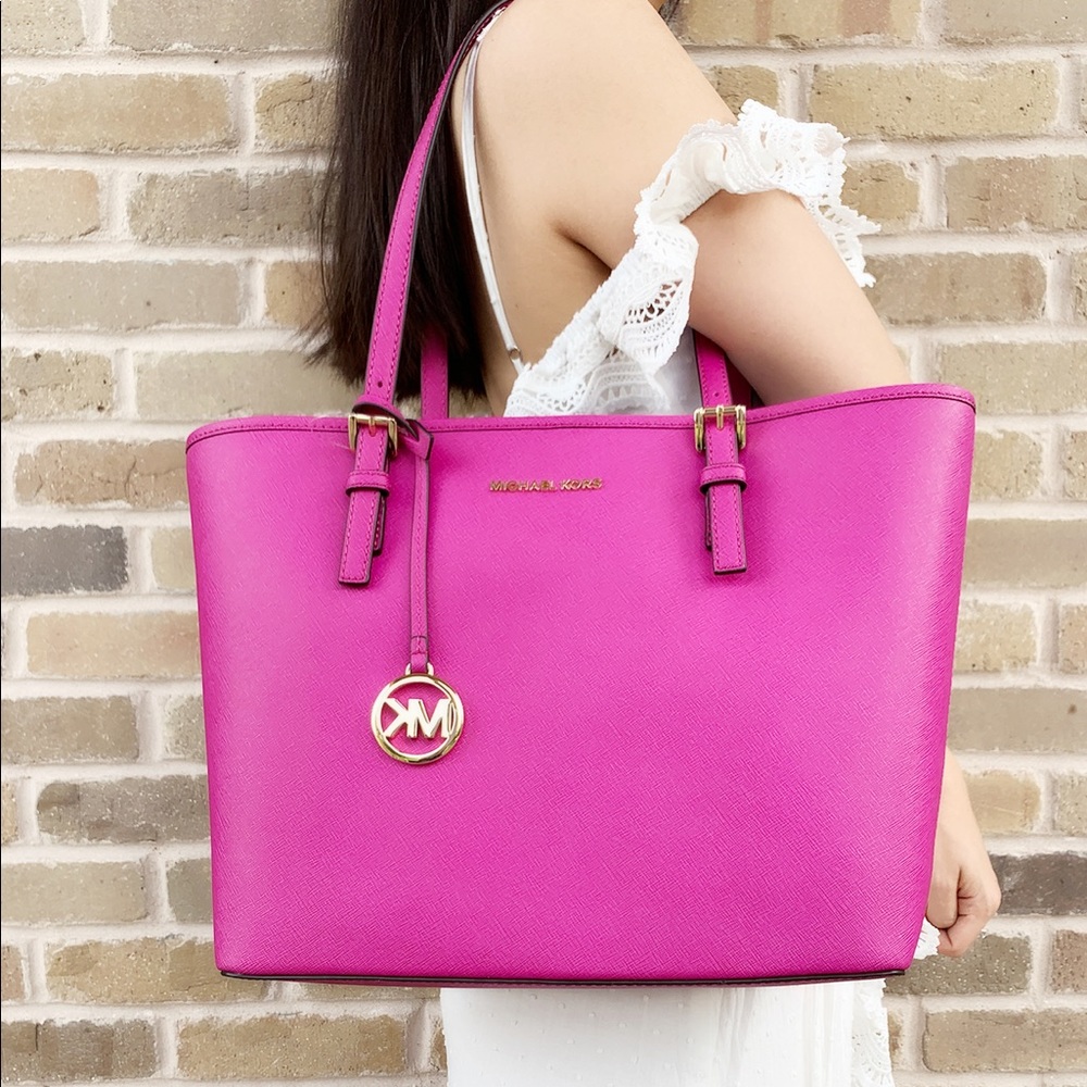 🎁💕Gaby’sBags-Michael Kors Carryall Tote Pink - Picture 2 of 7